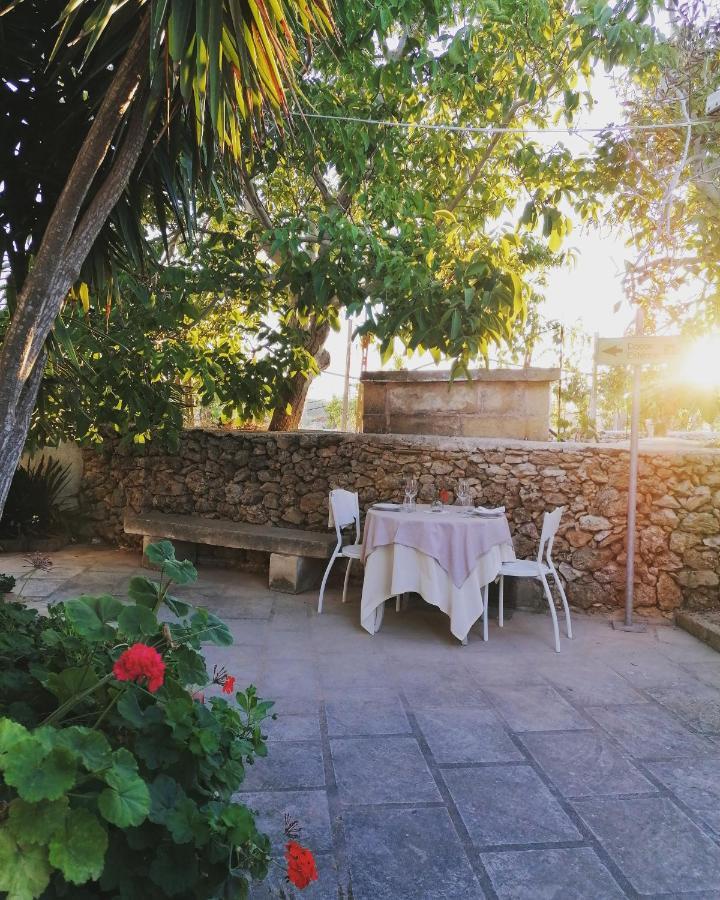 Masseria Agriturismo Il Sorriso Degli Ulivi - Dimora Di Charme Галлиполи Экстерьер фото