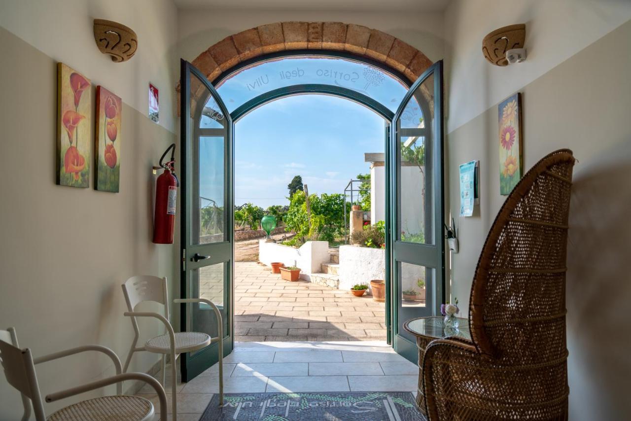 Masseria Agriturismo Il Sorriso Degli Ulivi - Dimora Di Charme Галлиполи Экстерьер фото